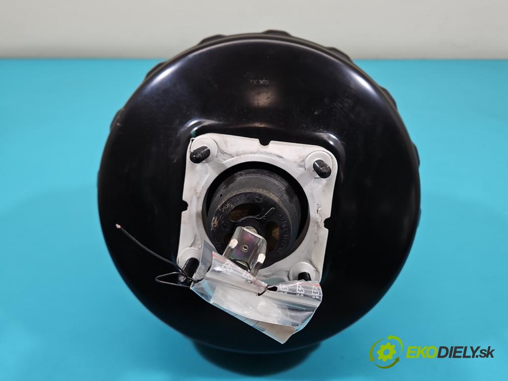 Volvo V40 II 2012-2019 2.0 D4 190 HP manual 140 kW 1969 cm3 5- servo brzdové P31362925