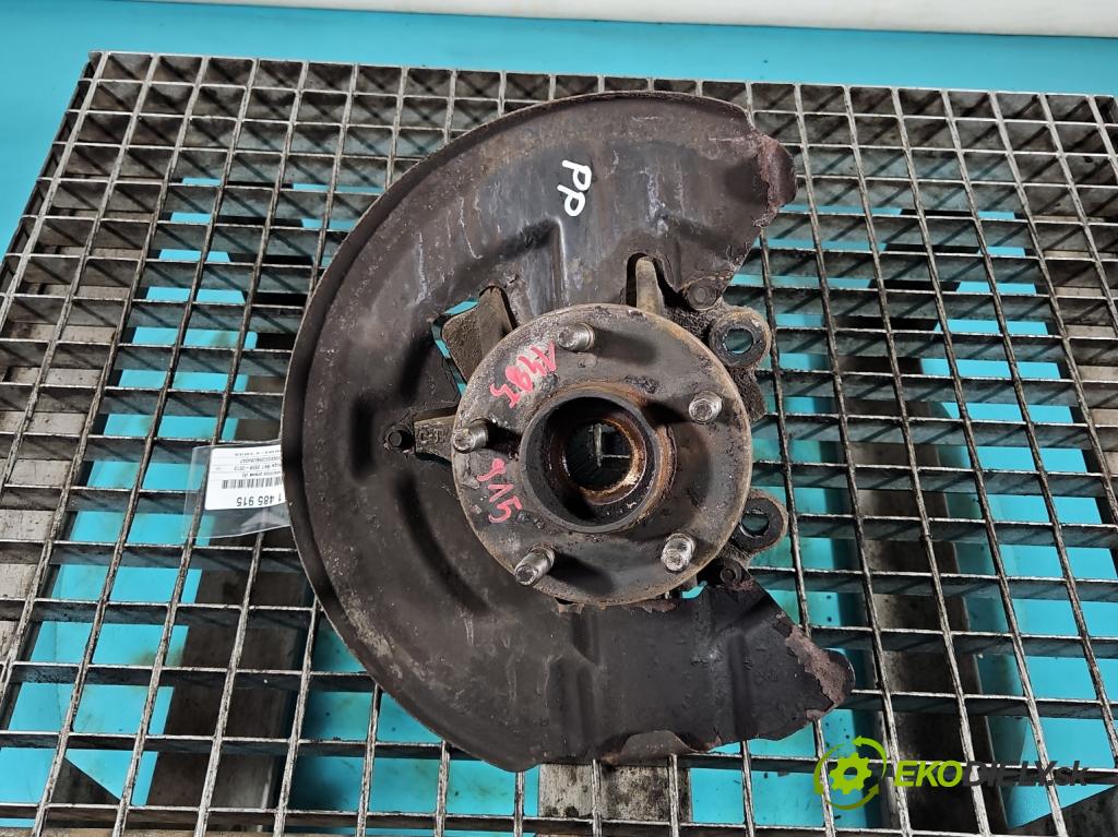 Ford Kuga Mk1 2008-2013 2.0 tdci 136hp manual 100 kW 1997 cm3 5- náboj pravé  (Náboj kola)