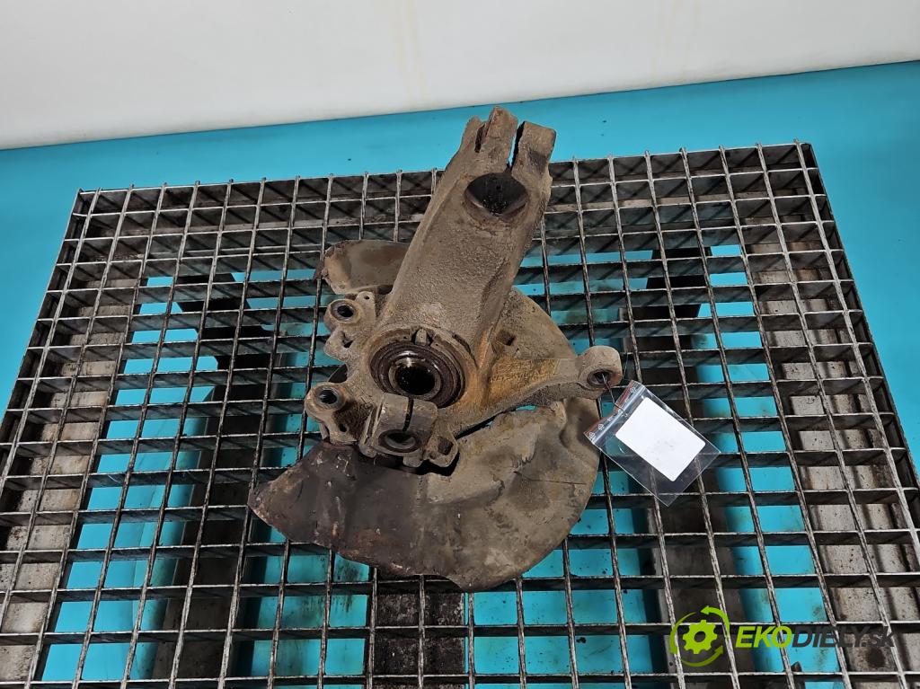 Ford Kuga Mk1 2008-2013 2.0 tdci 136hp manual 100 kW 1997 cm3 5- náboj pravé  (Náboj kola)