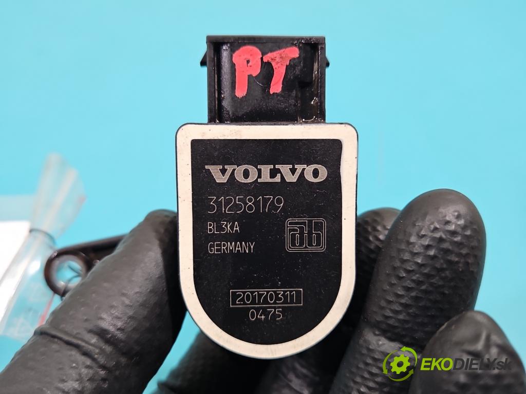 Volvo V40 II 2012-2019 2.0 D4 190 HP manual 140 kW 1969 cm3 5- snímač nastavenia xenon 31258179 (Snímač)