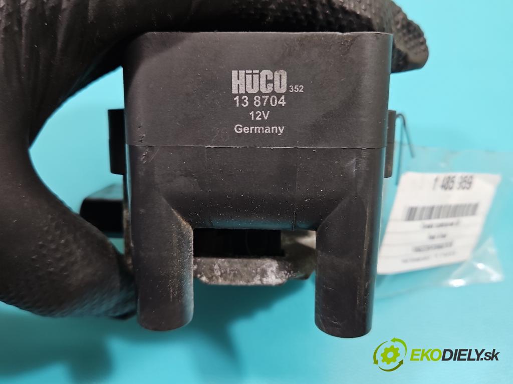 Seat Altea 1.6 SR XL 102 HP manual 75 kW 1595 cm3 5- cievka zapaľovacia 032905106E (Zapaľovacia cievka)