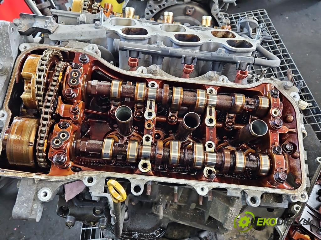 Lexus RX II 2003-2008 3.5 V6 automatic 203 kW 3456 cm3 5- motor benzín: 2GR