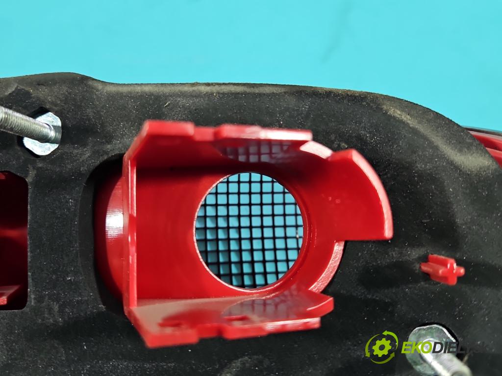 Alfa romeo 159 1.9 jts: 160 HP manual 118 kW 1859 cm3 4- svetlo / reflektor zadné ľavé 939390102 (Kľučka dverí ostatné)