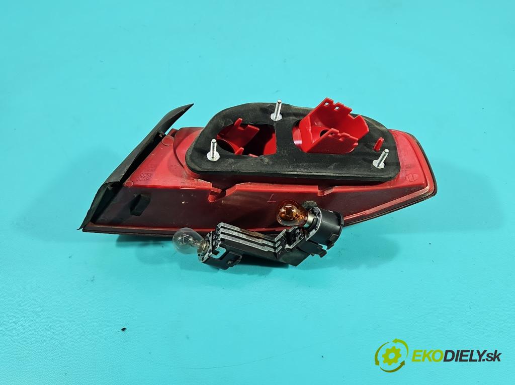 Alfa romeo 159 1.9 jts: 160 HP manual 118 kW 1859 cm3 4- svetlo / reflektor zadné ľavé 939390102 (Kľučka dverí ostatné)