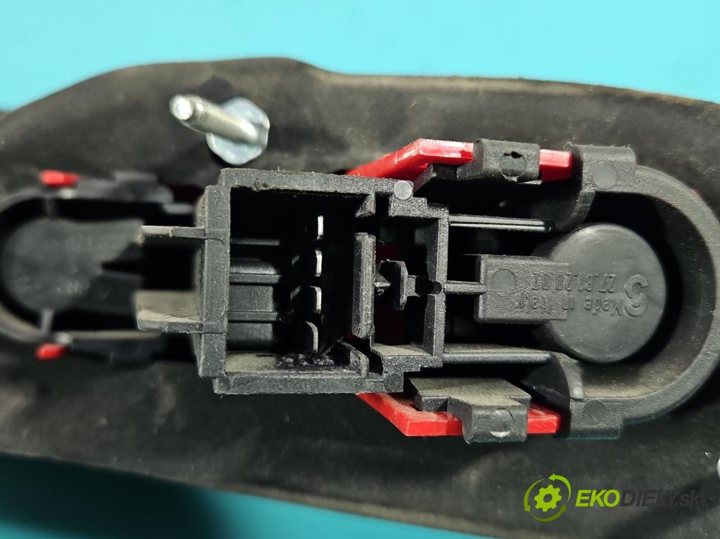 Alfa romeo 159 1.9 jts: 160 HP manual 118 kW 1859 cm3 4- svetlo / reflektor zadné ľavé 939390102 (Kľučka dverí ostatné)