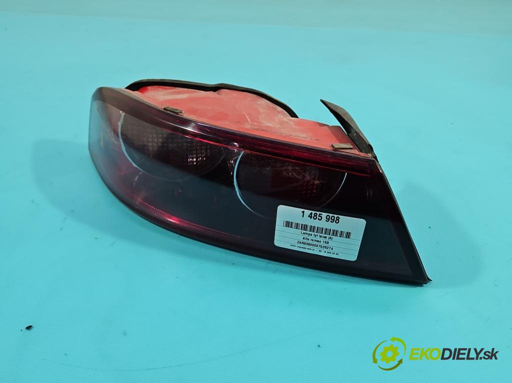 Alfa romeo 159 1.9 jts: 160 HP manual 118 kW 1859 cm3 4- svetlo / reflektor zadné ľavé 939390102 (Kľučka dverí ostatné)