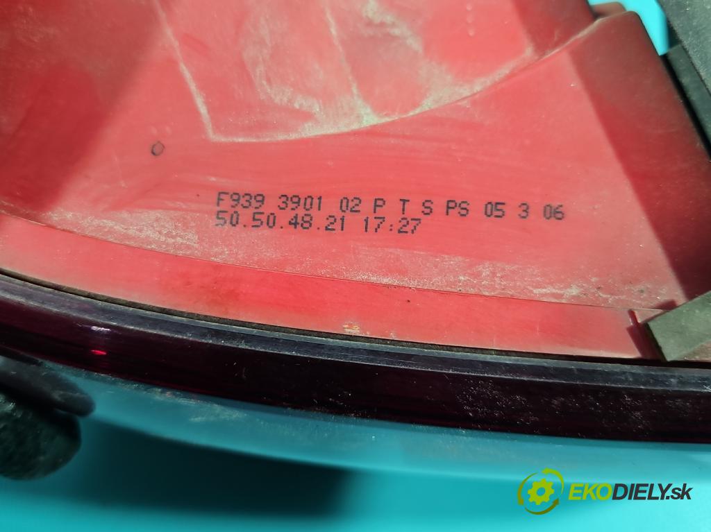 Alfa romeo 159 1.9 jts: 160 HP manual 118 kW 1859 cm3 4- svetlo / reflektor zadné ľavé 939390102 (Kľučka dverí ostatné)