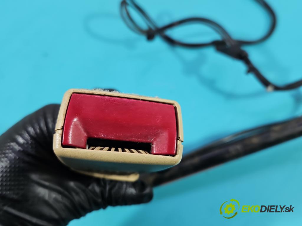 Alfa romeo 159 1.9 jts: 160 HP manual 118 kW 1859 cm3 4- pas bezpečnosť: predné pravý