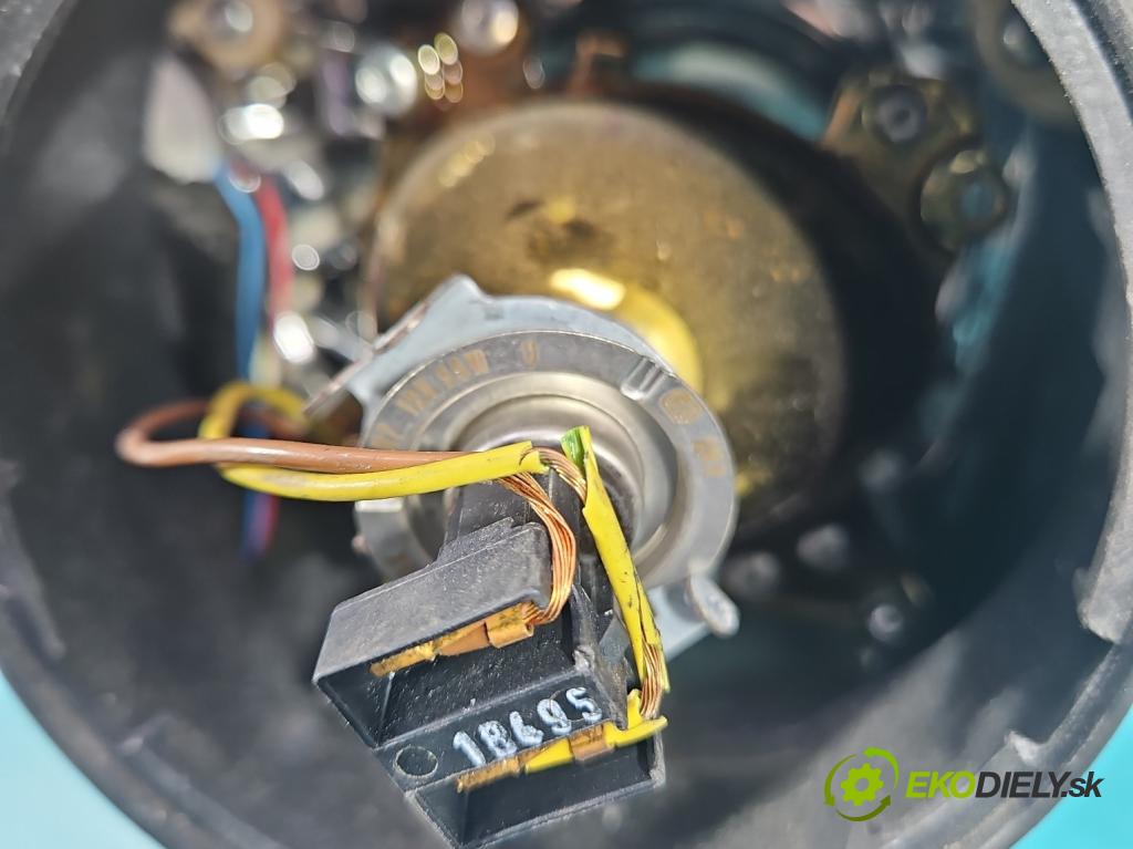 Alfa romeo 159 1.9 jts: 160 hp manual 118 kW 1859 cm3 4- světlo pravý 60682088 (Pravé přední světlo)