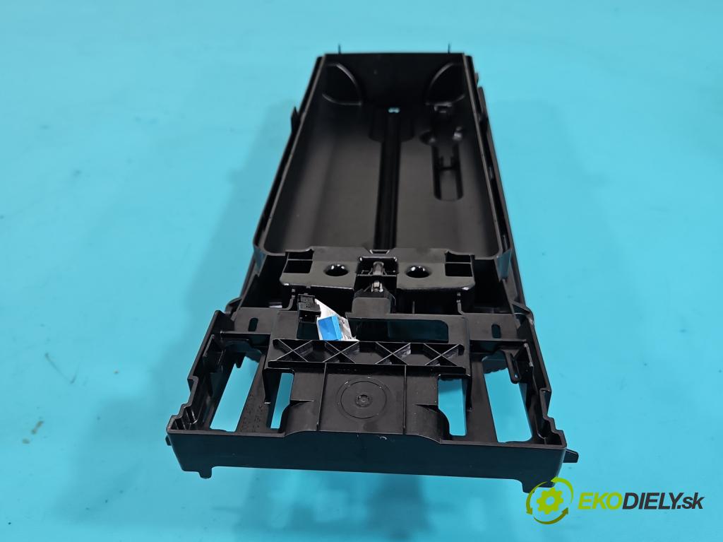 Mercedes E W212 2009-2016 2,2.0 CDI 136 HP automatic 100 kW 2143 cm3 5- operadlo A2125409010 (Lakťová opierka)