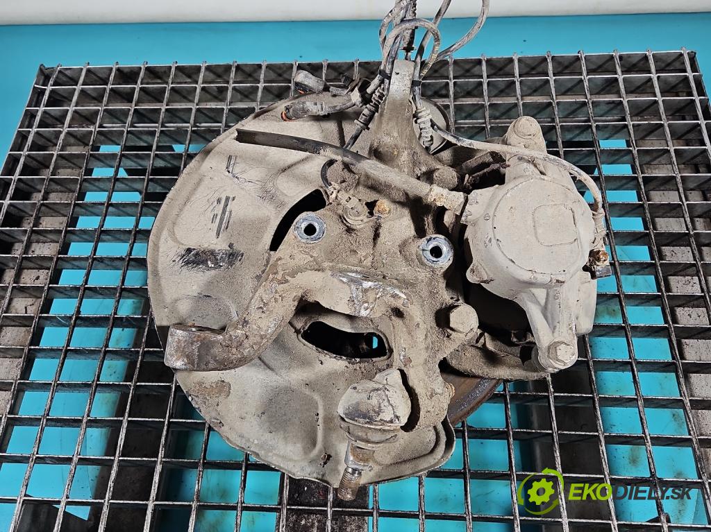 Mercedes E W212 2009-2016 2,2.0 CDI 136hp automatic 100 kW 2143 cm3 5- náboj pravé  (Náboj kola)