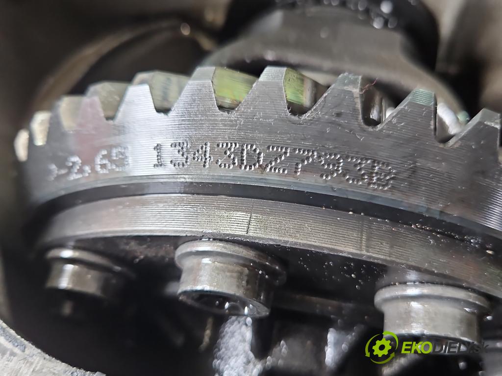 Mercedes E W212 2009-2016 2.2 CDI 136 HP automatic 100 kW 2143 cm3 5- Most: zadní: 2123508903