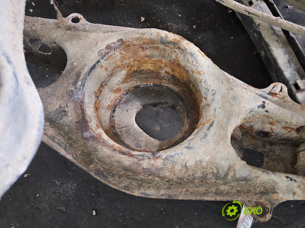 Mercedes E W212 2009-2016 2.2 CDI 136hp automatic 100 kW 2143 cm3 5- zadní výztuha  (Zadní výztuha)