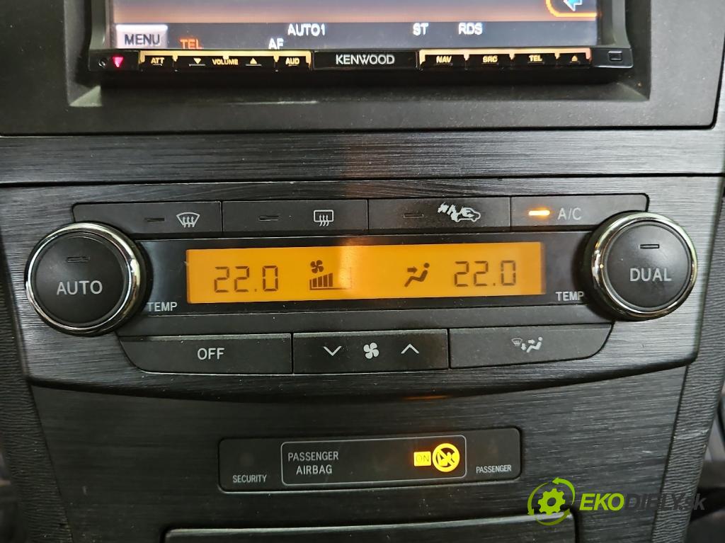 Toyota Avensis III T27 2009-2018 2.0 16v 152KM manual 112 kW 1987 cm3 5- panel kúrenia 55900-05340