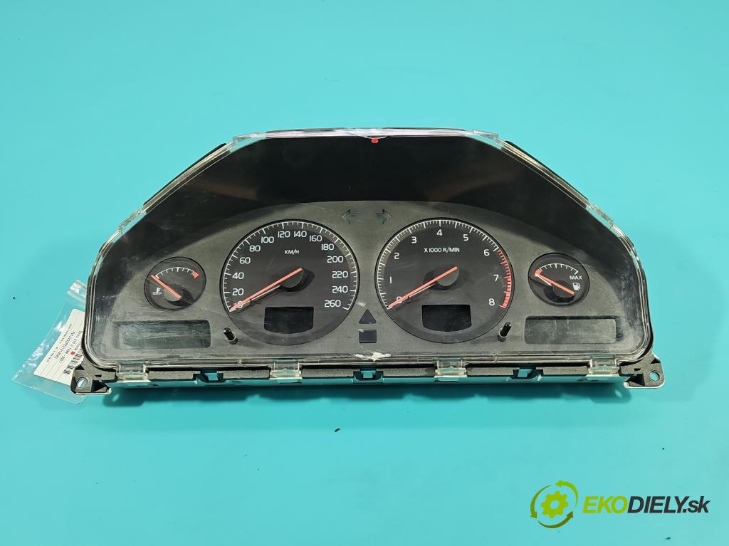 Volvo V70 II 1999-2007 2.4 20v 140 HP manual 103 kW 2435 cm3 5- prístrojovka/ budíky 8637993 (Prístrojová doska)