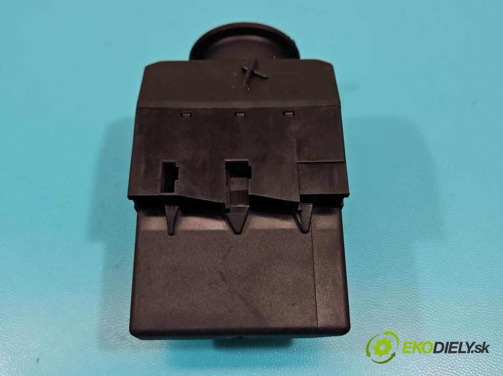 Mercedes C W203 2000-2007 2,2.0 cdi 116 HP manual 85 kW 2148 cm3 4- Spínačka 2035450108 (Spínacia skrinka)