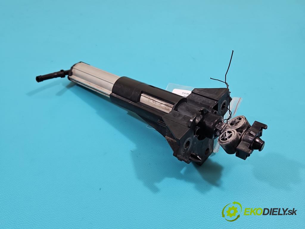 Citroen C5 II 2008-2017 2.0 hdi 163 HP automatic 120 kW 1997 cm3 5- ostrekovač reflektor: ľavý 045130154-3 (Motorček ostrekovačov)