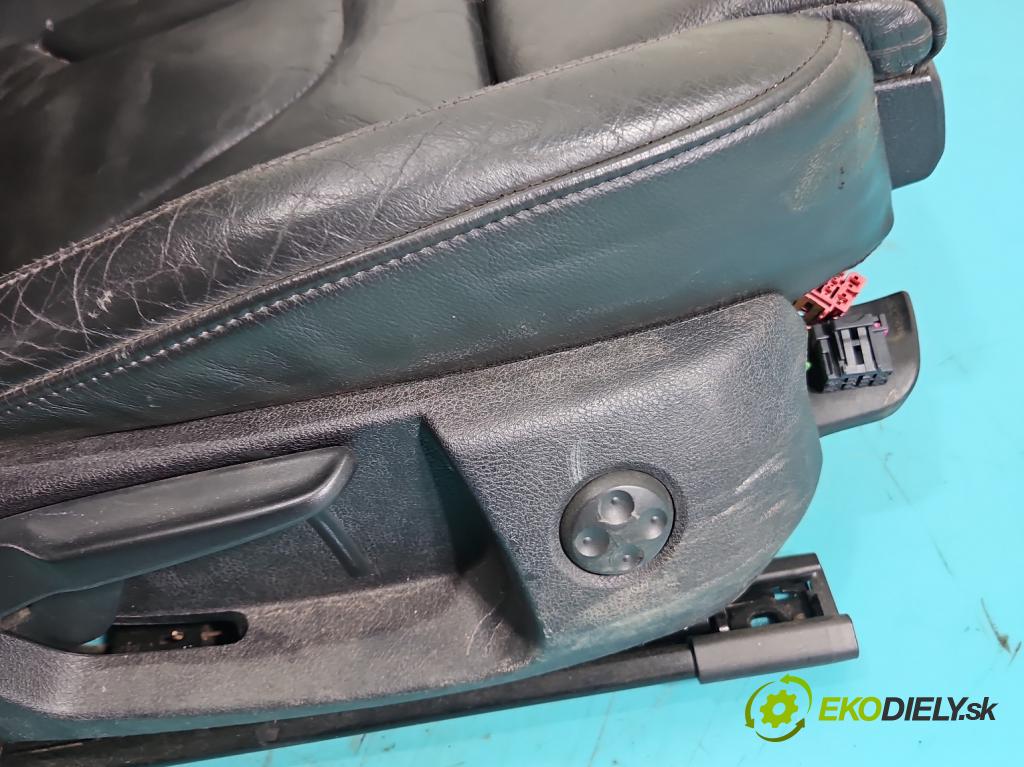 Audi A4 B8 2007-2015 2.7 tdi 190 HP automatic 140 kW 2698 cm3 4- Sedačka pravý  (Sedadlo)