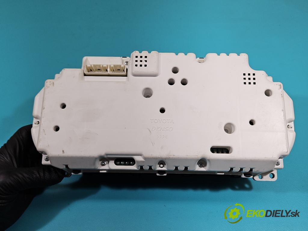 Lexus RX II 2003-2008 3.3 v6 211KM automatic 155 kW 3331 cm3 5- prístrojovka/ budíky 83800-48490 (Prístrojová doska)