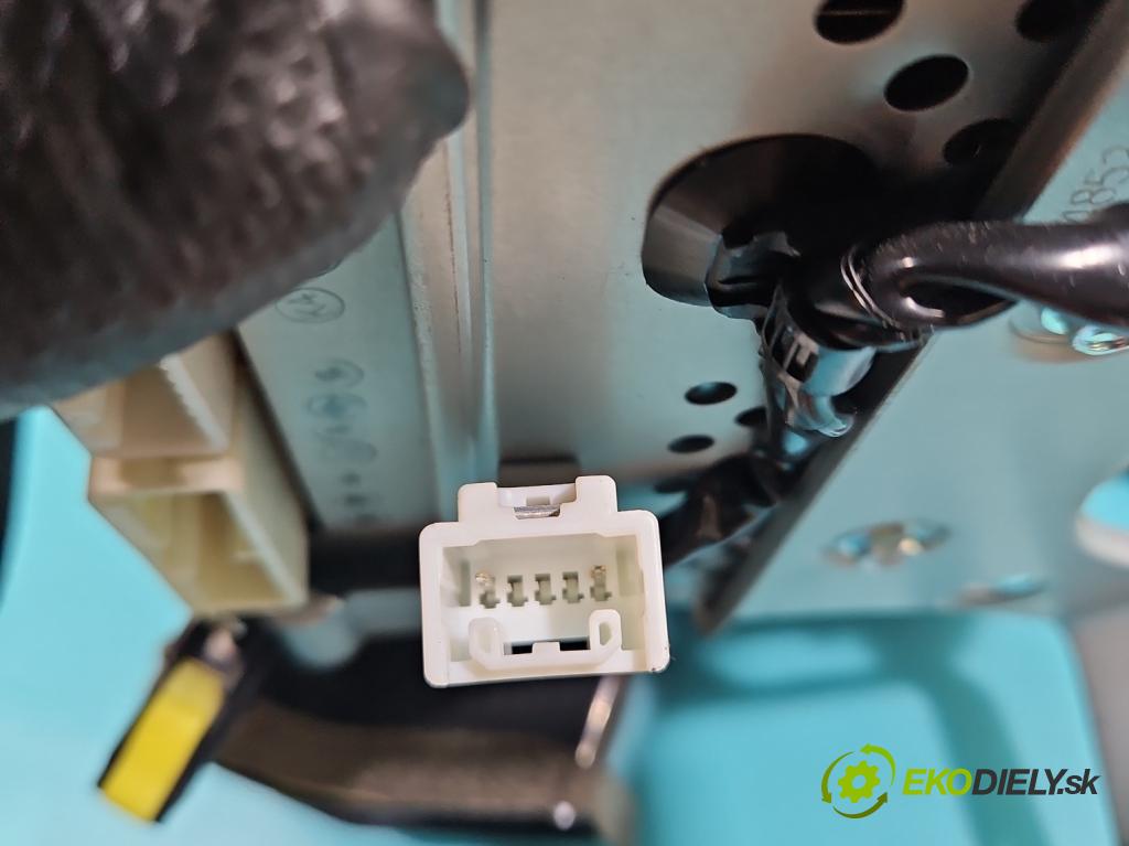 Lexus RX II 2003-2008 3.3 v6 211KM automatic 155 kW 3331 cm3 5- Zobrazit: 86110-48180 (Prístrojová doska)