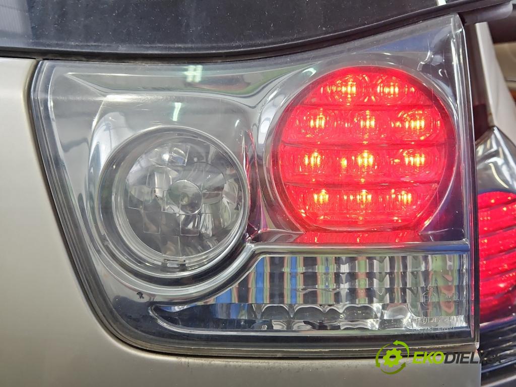 Lexus RX II 2003-2008 3.3 v6 211KM automatic 155 kW 3331 cm3 5- svetlo / reflektor zadné pravé  (Kľučka dverí ostatné)