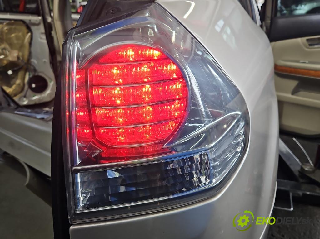 Lexus RX II 2003-2008 3.3 v6 211KM automatic 155 kW 3331 cm3 5- světlo zadní pravé  (Klika dveří ostatní)