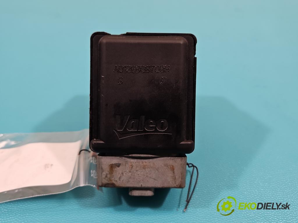 Renault Megane II 2003-2008 1.6 16v 113 HP automatic 83 kW 1598 cm3 5- Blokáda: řízení: 8200604932 (Riadenie ostatné)