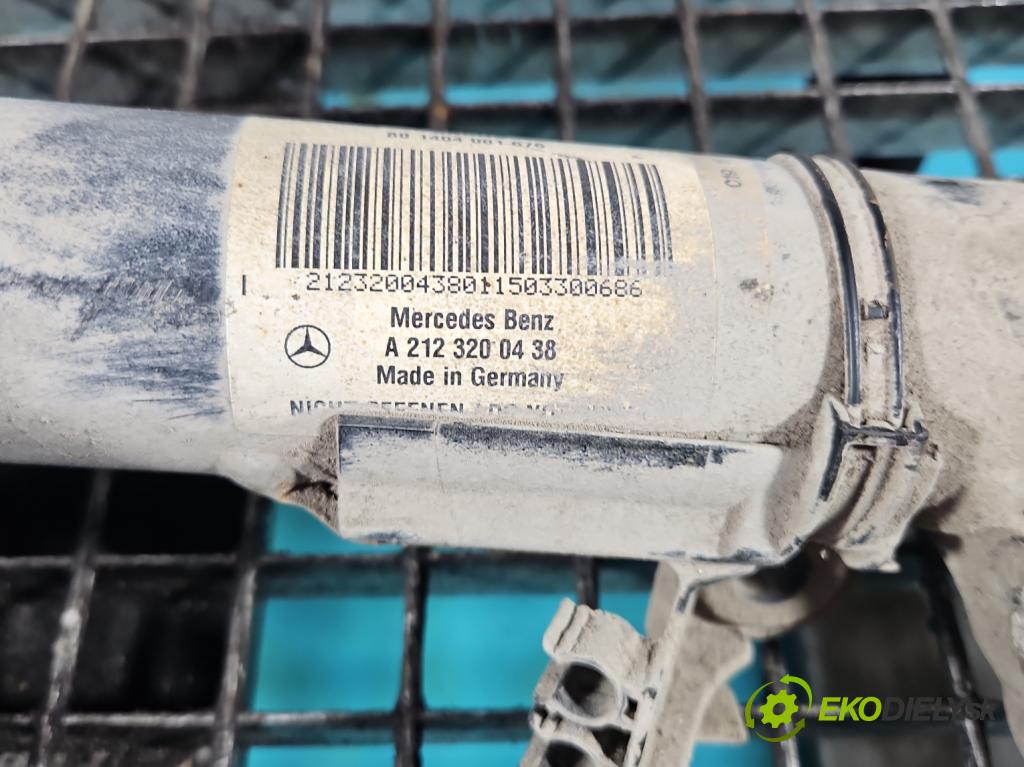 Mercedes E W212 2009-2016 2,2.0 CDI 136 HP automatic 100 kW 2143 cm3 5- tlmič predné pravý A2123200438 (Kľučka dverí ostatné)