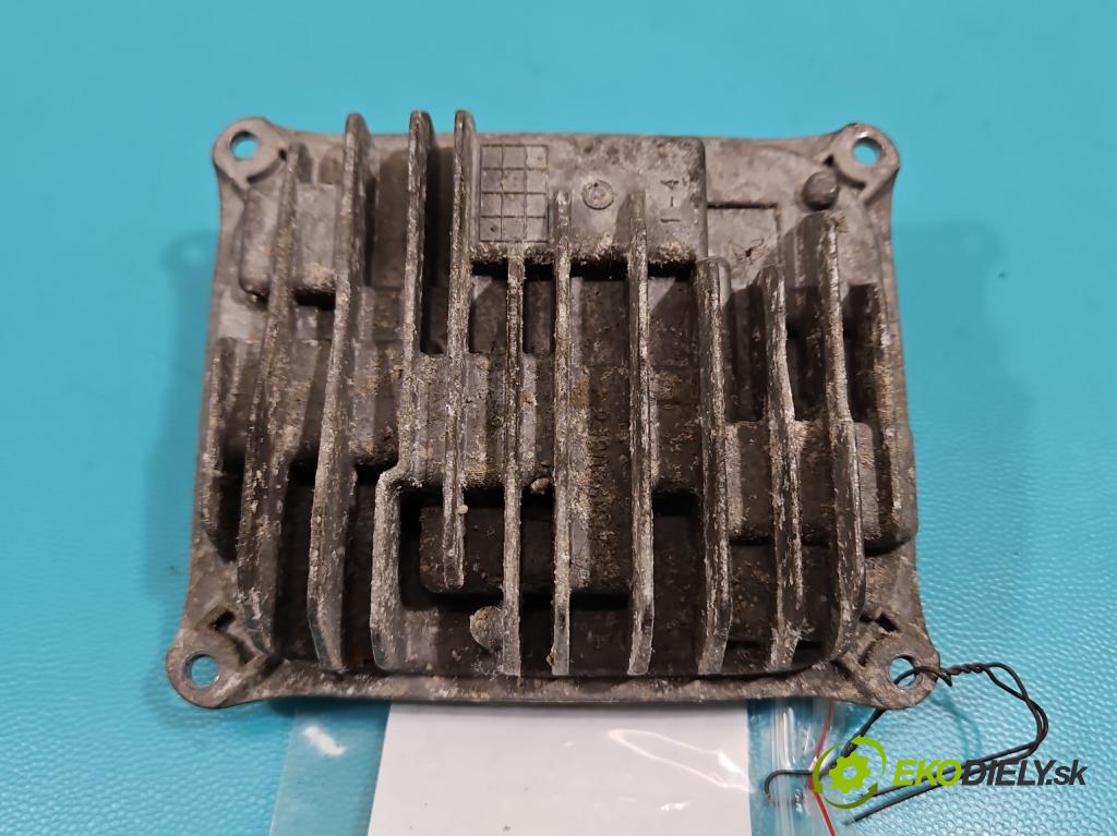 Mercedes E W212 2009-2016 2,2.0 CDI 136 HP automatic 100 kW 2143 cm3 5- střídač: xenon A2129008224 (Riadiaca jednotka xenónu)