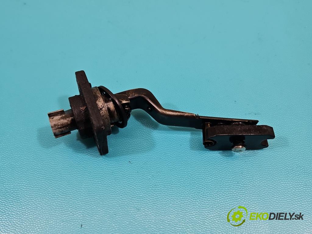 Toyota Corolla Verso I 2001-2004 2.0 d4d 90 HP manual 66 kW 1995 cm3 5- snímač úroveň: oleja:  (Snímač)