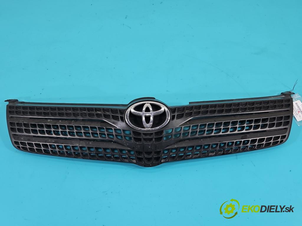 Toyota Corolla Verso I 2001-2004 2.0 d4d 90 hp manual 66 kW 1995 cm3 5- mřížka 53111-13240