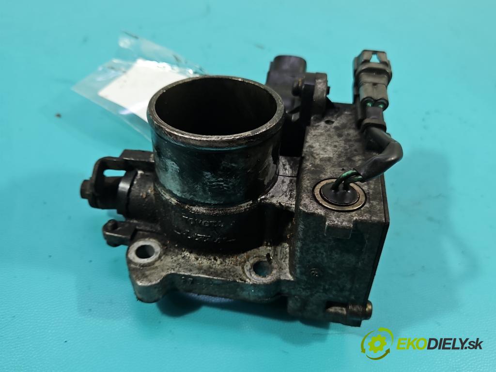 Toyota Corolla Verso I 2001-2004 2.0 d4d 90 HP manual 66 kW 1995 cm3 5- klapka 27020 3J22 (Škrtiaca klapka)