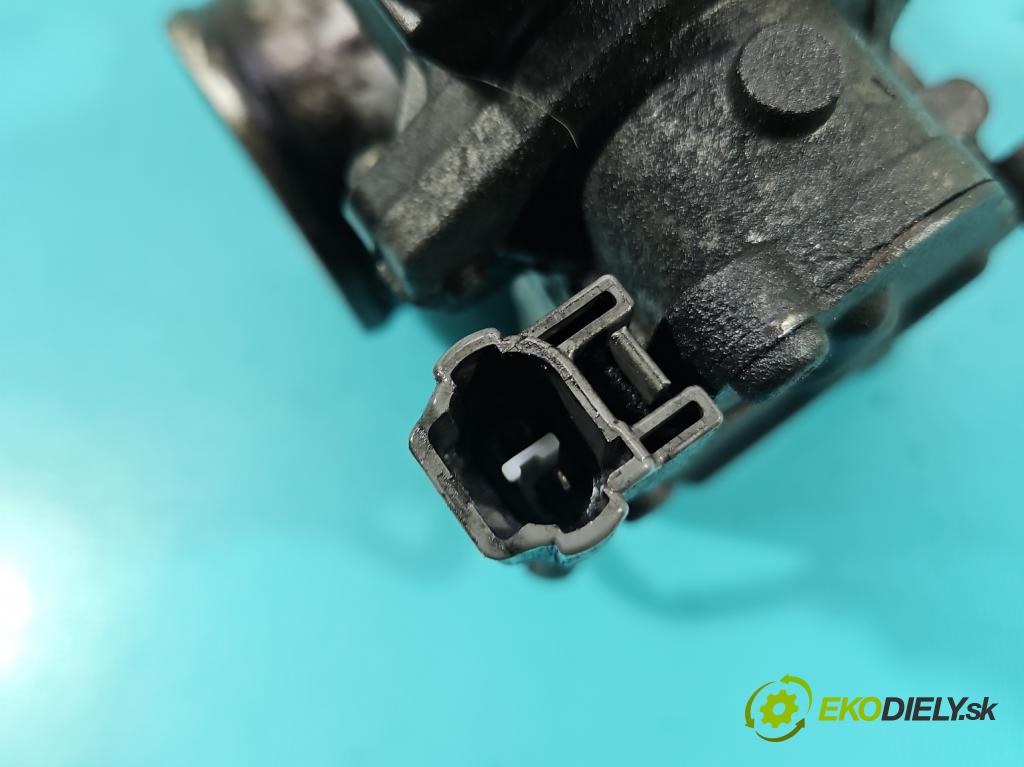 Toyota Corolla Verso I 2001-2004 2.0 d4d 90 HP manual 66 kW 1995 cm3 5- klapka 27020 3J22 (Škrtiaca klapka)