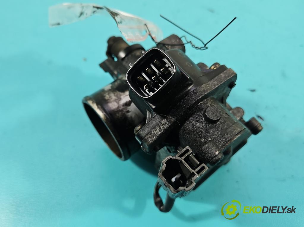 Toyota Corolla Verso I 2001-2004 2.0 d4d 90 HP manual 66 kW 1995 cm3 5- klapka 27020 3J22 (Škrtiaca klapka)