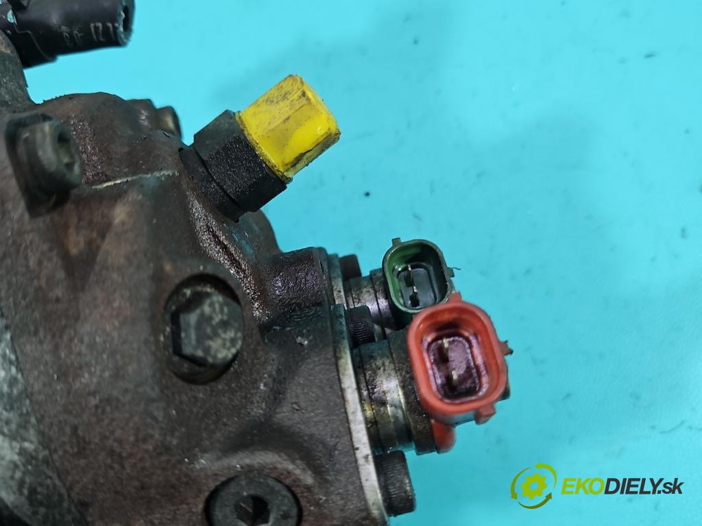 Toyota Corolla Verso I 2001-2004 2.0 d4d 90 HP manual 66 kW 1995 cm3 5- čerpadlo vstrekovacia 22100-27010 (Vstrekovacie čerpadlo)