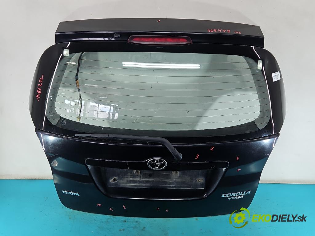 Toyota Corolla Verso I 2001-2004 2.0 d4d 90 hp manual 66 kW 1995 cm3 5- zadní kufrové dveře  (Zadní kapota (kufr))