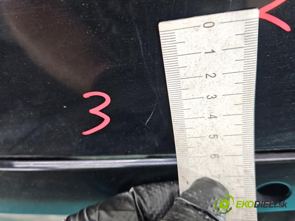 Toyota Corolla Verso I 2001-2004 2.0 d4d 90 hp manual 66 kW 1995 cm3 5- zadní kufrové dveře  (Zadní kapota (kufr))