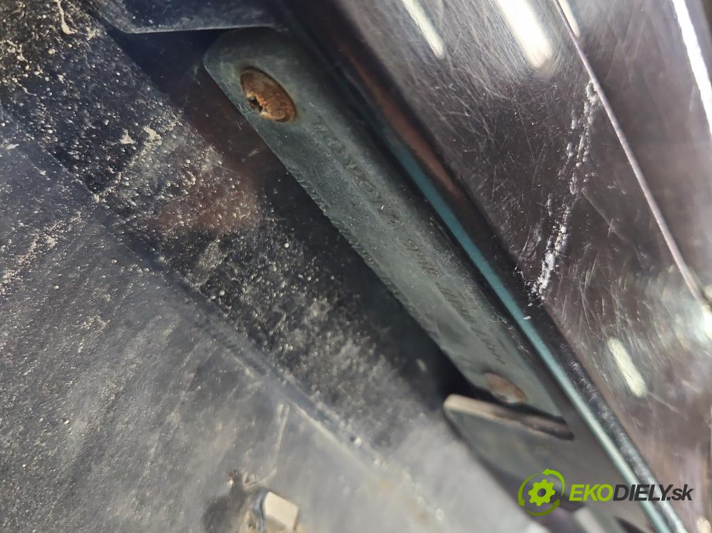 Toyota Corolla Verso I 2001-2004 2.0 d4d 90 hp manual 66 kW 1995 cm3 5- zadní kufrové dveře  (Zadní kapota (kufr))