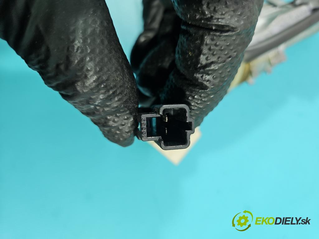 Toyota Starlet 1.3 16v 75 HP manual 55 kW 1332 cm3 3- Spínačka (Spínacia skrinka)