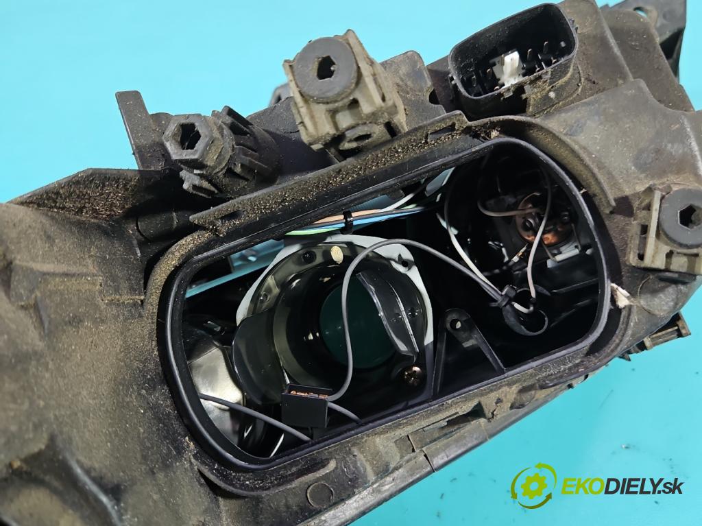 Mazda 6 I GG 2002-2007 2.0 citd 136 HP manual 100 kW 1998 cm3 5- Reflektor: pravý 014002473R (Svetlo predné pravé)