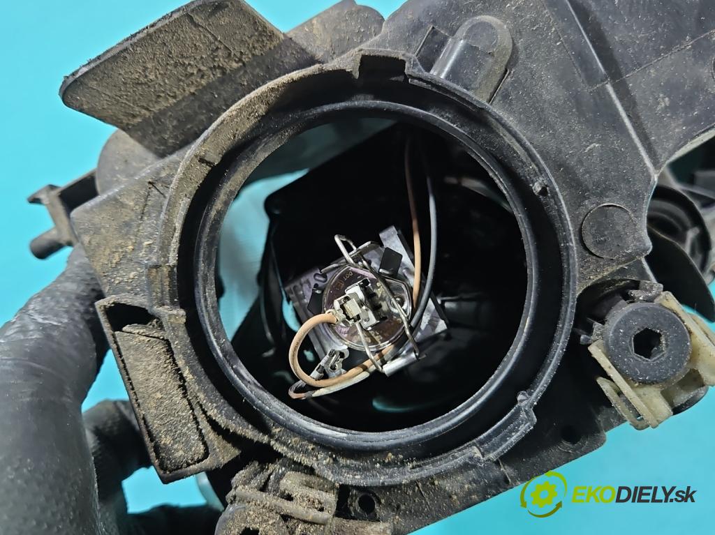 Mazda 6 I GG 2002-2007 2.0 citd 136 HP manual 100 kW 1998 cm3 5- Reflektor: pravý 014002473R (Svetlo predné pravé)