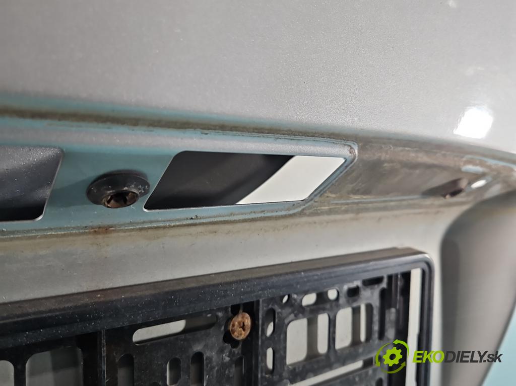 Mercedes A W169 2004-2012 1.5b: 95 hp manual 70 kW 1498 cm3 3- zadní kufrové dveře  (Zadní kapota (kufr))