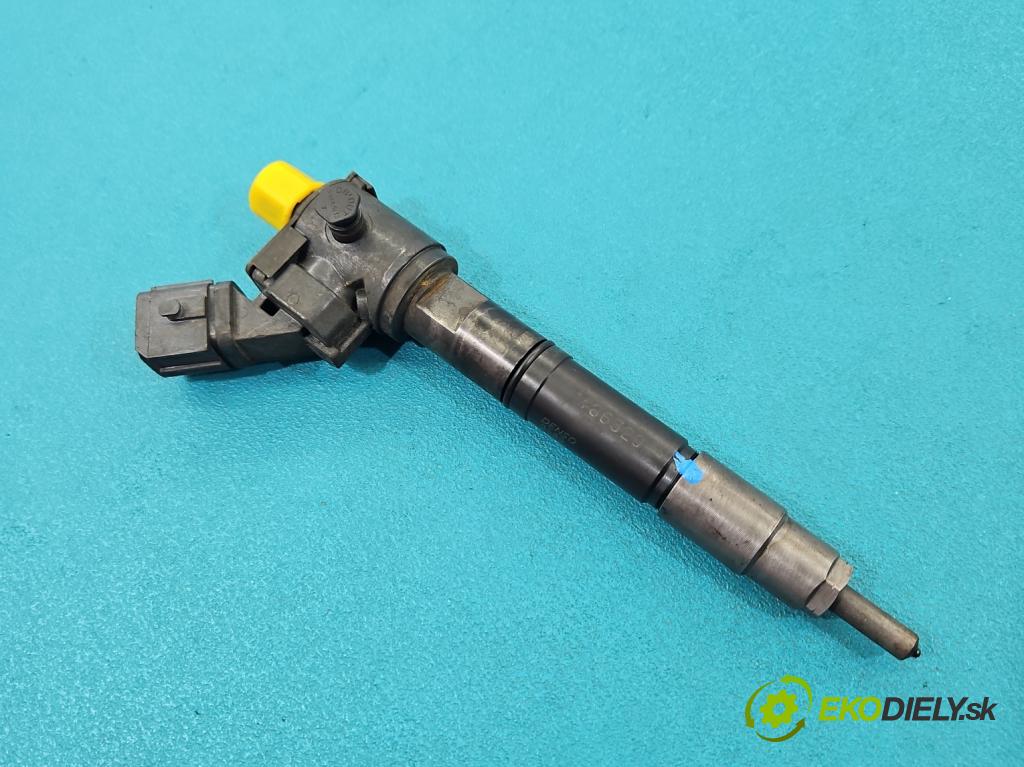 Volvo V40 II 2012-2019 2.0 D4 190 HP manual 140 kW 1969 cm3 5- vstrek 31405404 (Vstrekovač paliva)