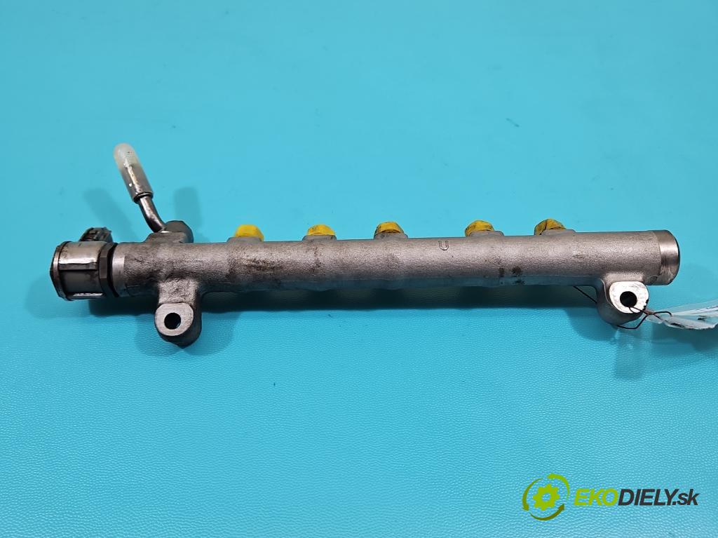 Volvo V40 II 2012-2019 2.0 D4 190 HP manual 140 kW 1969 cm3 5- lišta vstrekovacia 31303612 (Vstrekovacia lišta)