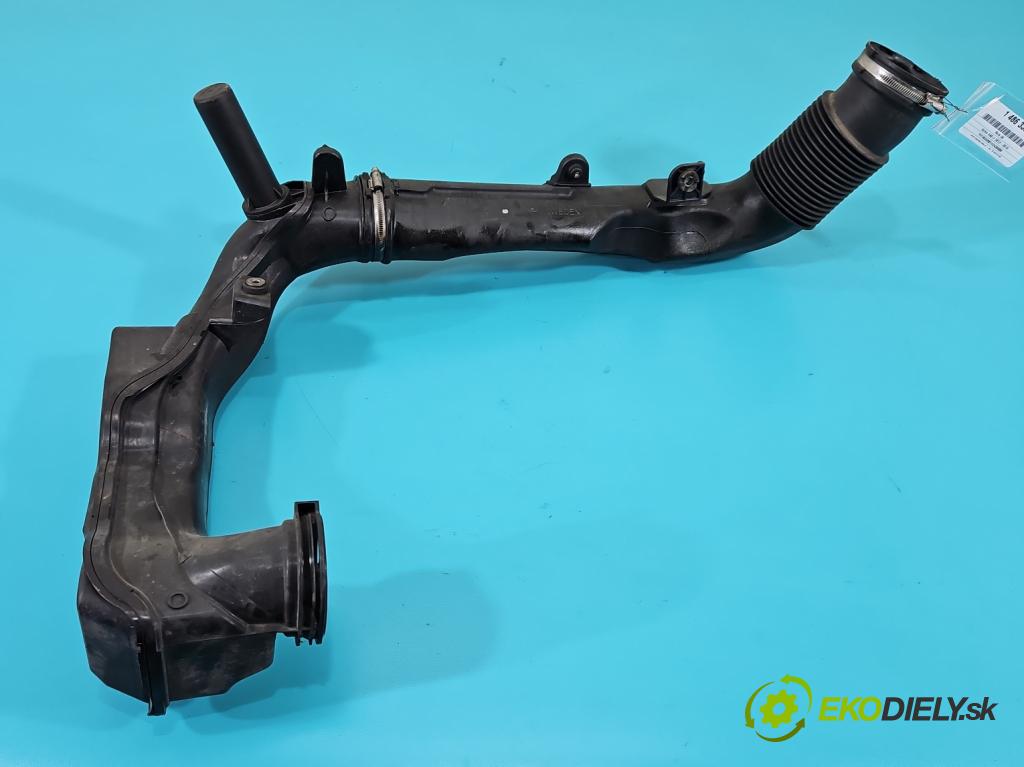 Volvo V40 II 2012-2019 2.0 D4 190 hp manual 140 kW 1969 cm3 5- Vstup: vzduchu 31370135
