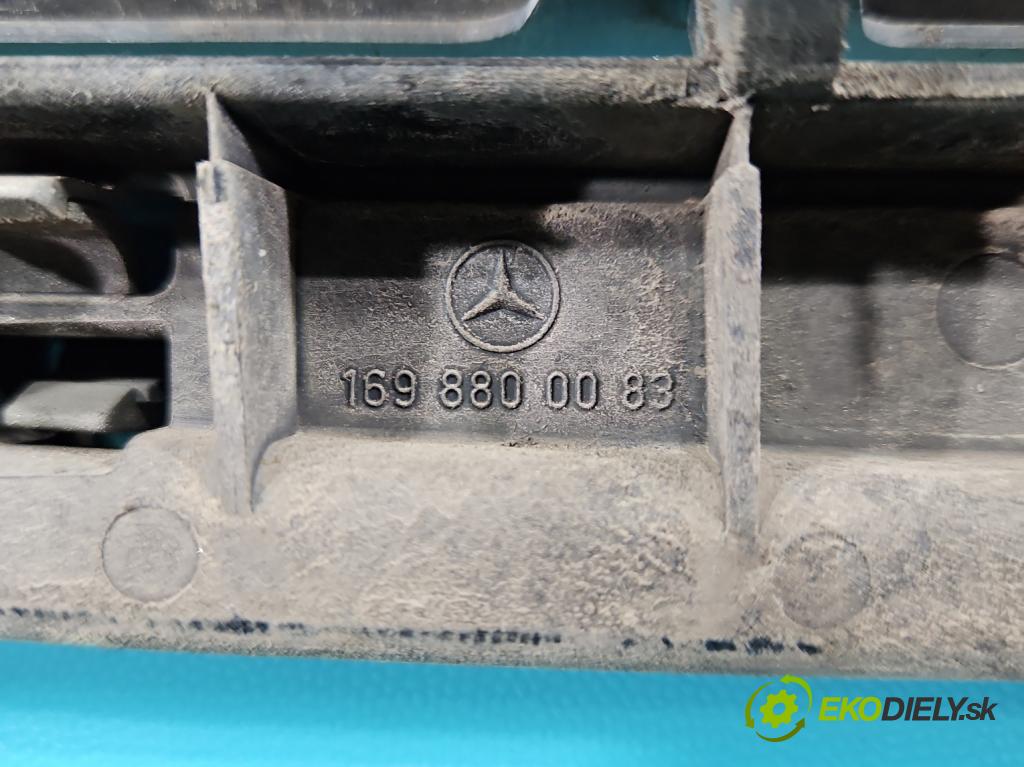 Mercedes A W169 2004-2012 1.5b: 95 hp manual 70 kW 1498 cm3 3- mřížka 1698800083