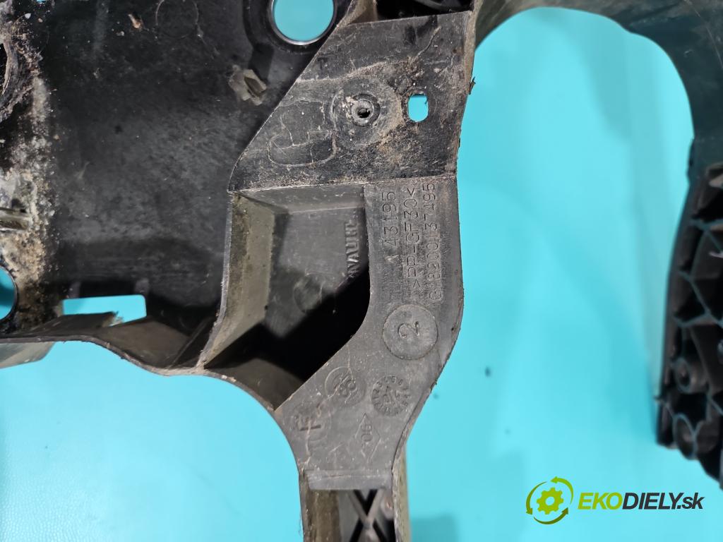 Renault Megane II 2003-2008 1.6 16v 113 hp automatic 83 kW 1598 cm3 5- stěna přední 8200137495 (Přední výztuha)