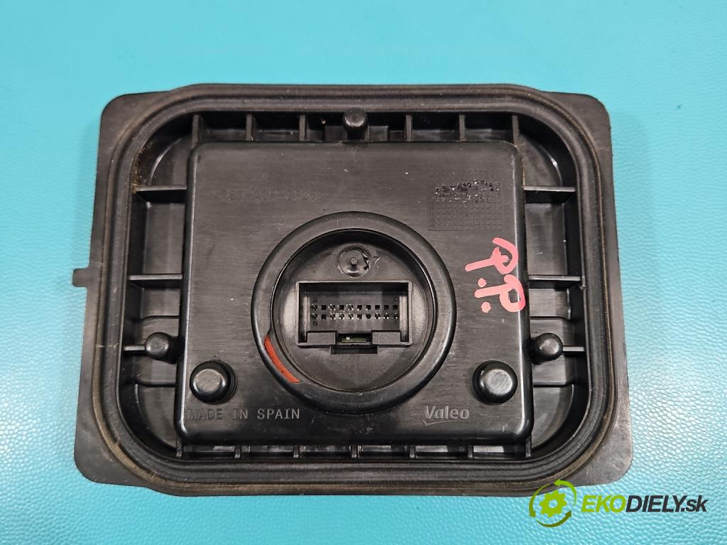 Audi Q5 2008-2016 2.0 tfsi: 220KM automatic 162 kW 1984 cm3 5- střídač: xenon 4G0907697D (Riadiaca jednotka xenónu)