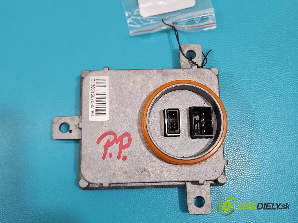 Audi Q5 2008-2016 2.0 tfsi: 220KM automatic 162 kW 1984 cm3 5- střídač: xenon 8K0941597B (Riadiaca jednotka xenónu)