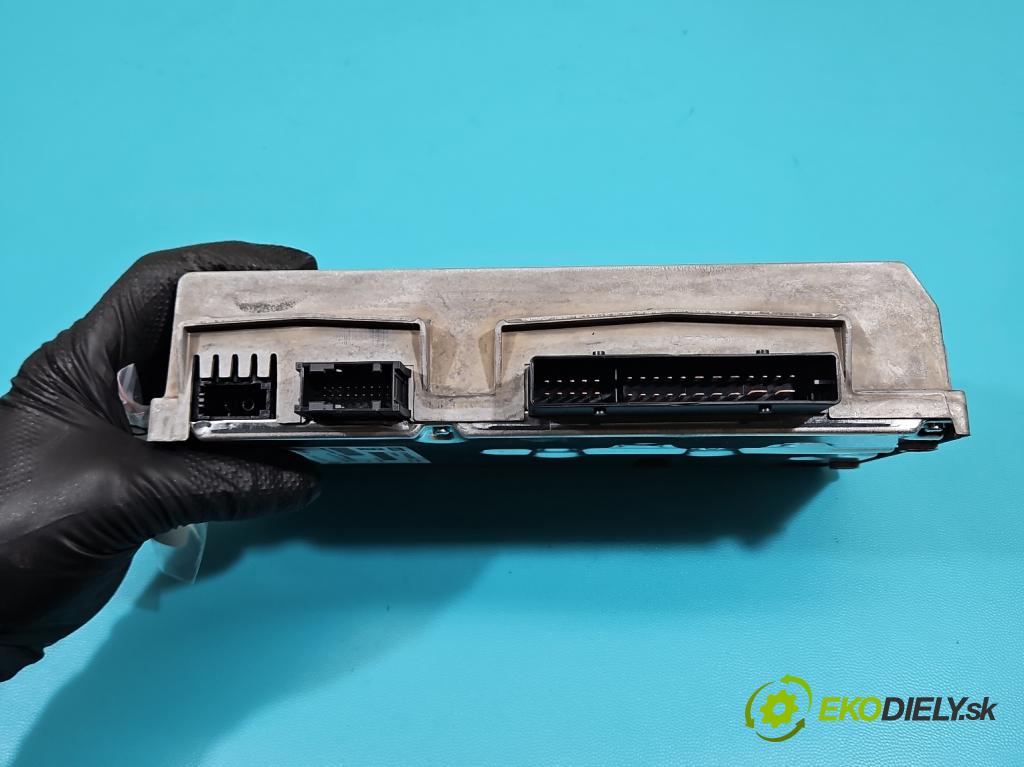 Audi Q5 2008-2016 2.0 tfsi: 220KM automatic 162 kW 1984 cm3 5- Zesilovač: 8T1035223A (Zosilňovač)